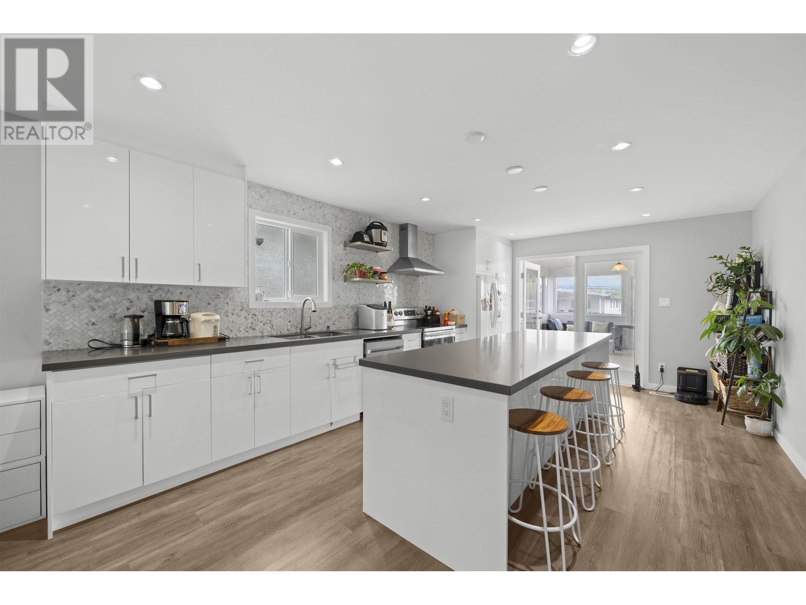3160 E 6th Avenue, Vancouver, British Columbia  V5M 1S5 - Photo 9 - R3011688