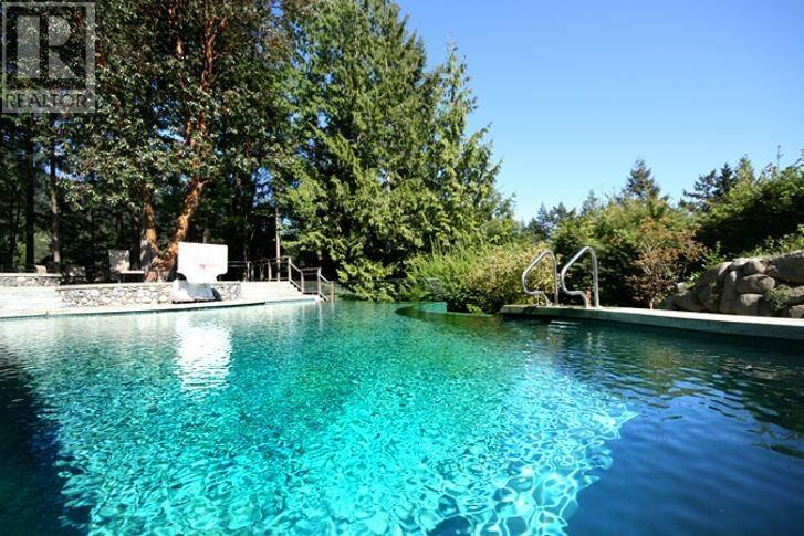 4276 Rockridge Place, West Vancouver, British Columbia  V7W 2Y4 - Photo 2 - R3011687