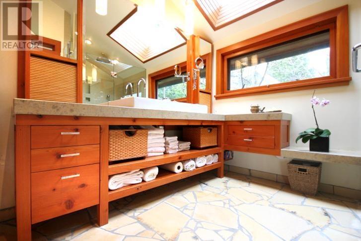 4276 Rockridge Place, West Vancouver, British Columbia  V7W 2Y4 - Photo 27 - R3011687
