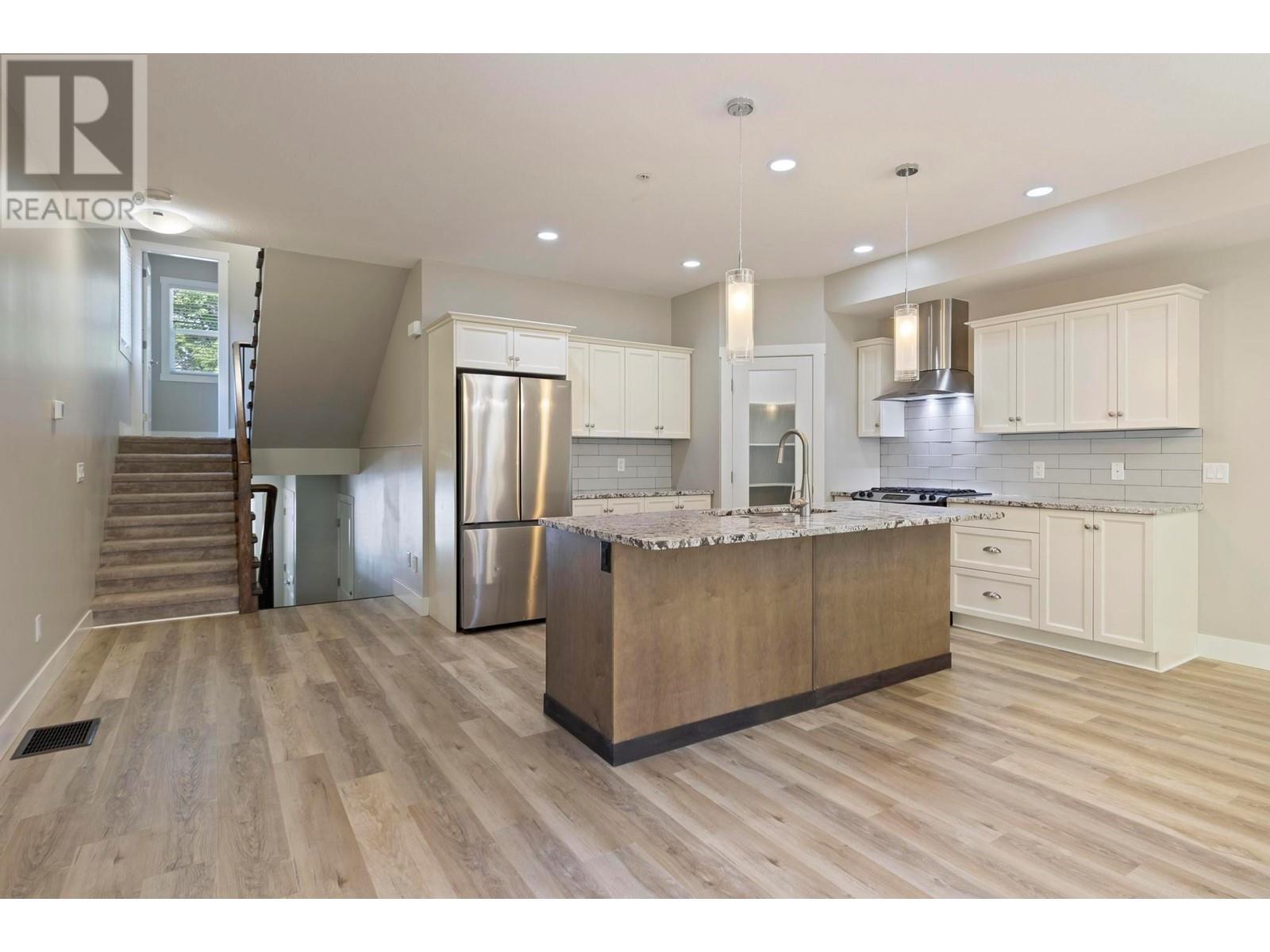 600 Boynton Place Unit# 20, Kelowna, British Columbia  V1V 3B8 - Photo 3 - 10349947