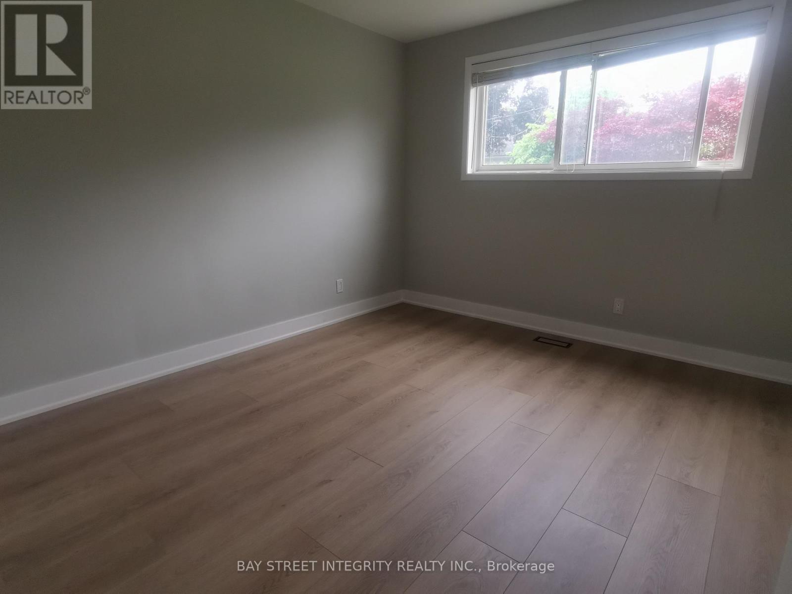 3527 Rexway Drive, Burlington (Roseland), Ontario  L7N 2L8 - Photo 14 - W12177572