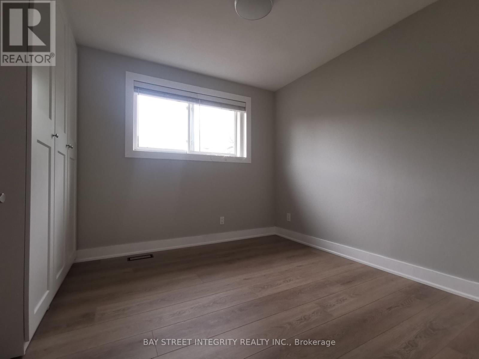 3527 Rexway Drive, Burlington (Roseland), Ontario  L7N 2L8 - Photo 16 - W12177572