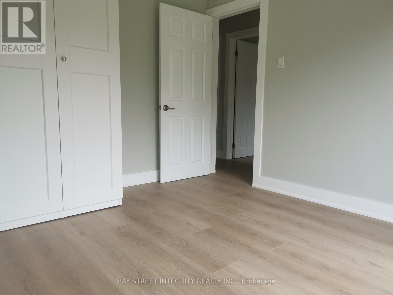 3527 Rexway Drive, Burlington (Roseland), Ontario  L7N 2L8 - Photo 19 - W12177572