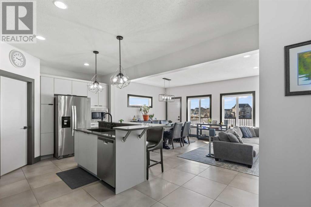 Property at 12806 Royal Boulevard image 3