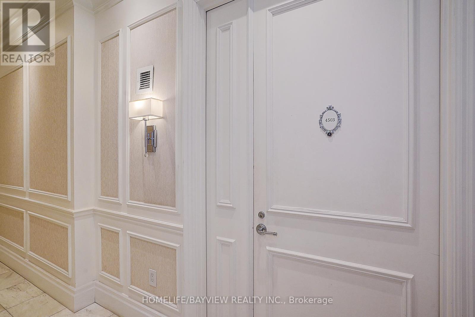 4503 - 311 Bay Street, Toronto, Ontario  M5H 4G5 - Photo 3 - C12190404