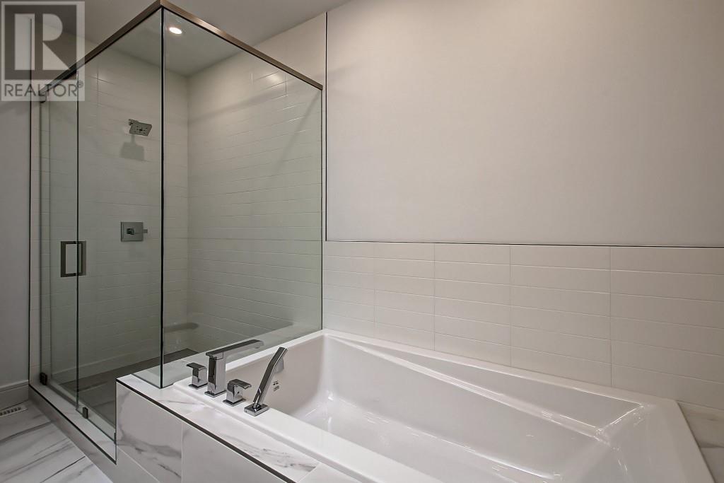 4411 35 Avenue Sw, Calgary, Alberta  T3E 1B2 - Photo 31 - A2226917