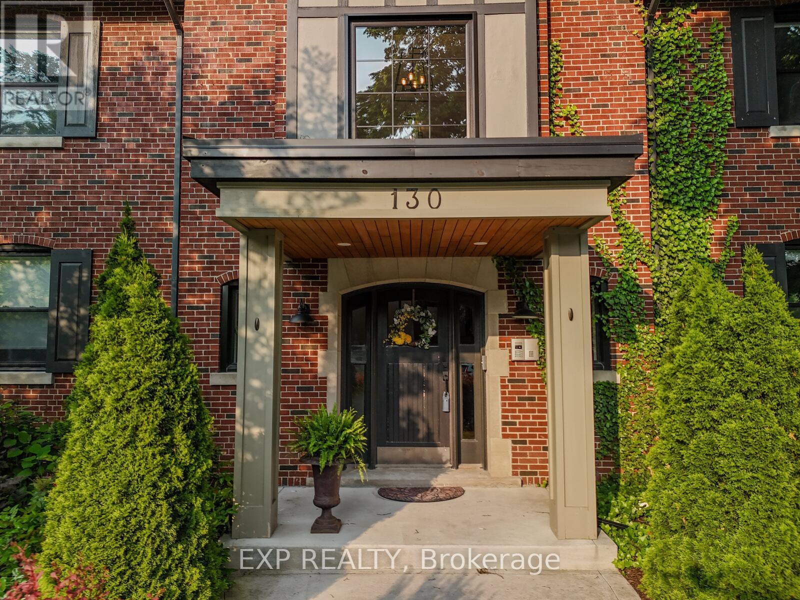 4 - 130 Windsor Crescent, London South, Ontario  N6C 1V8 - Photo 2 - X12197272