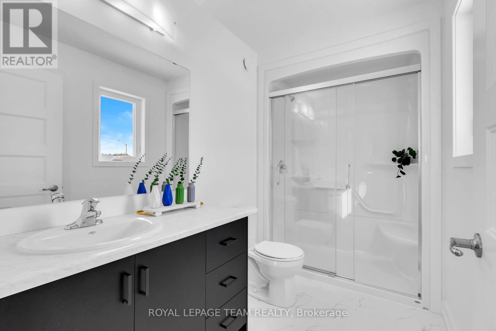 181 Seabert Drive, Arnprior, Ontario  K7S 0H9 - Photo 16 - X12197257