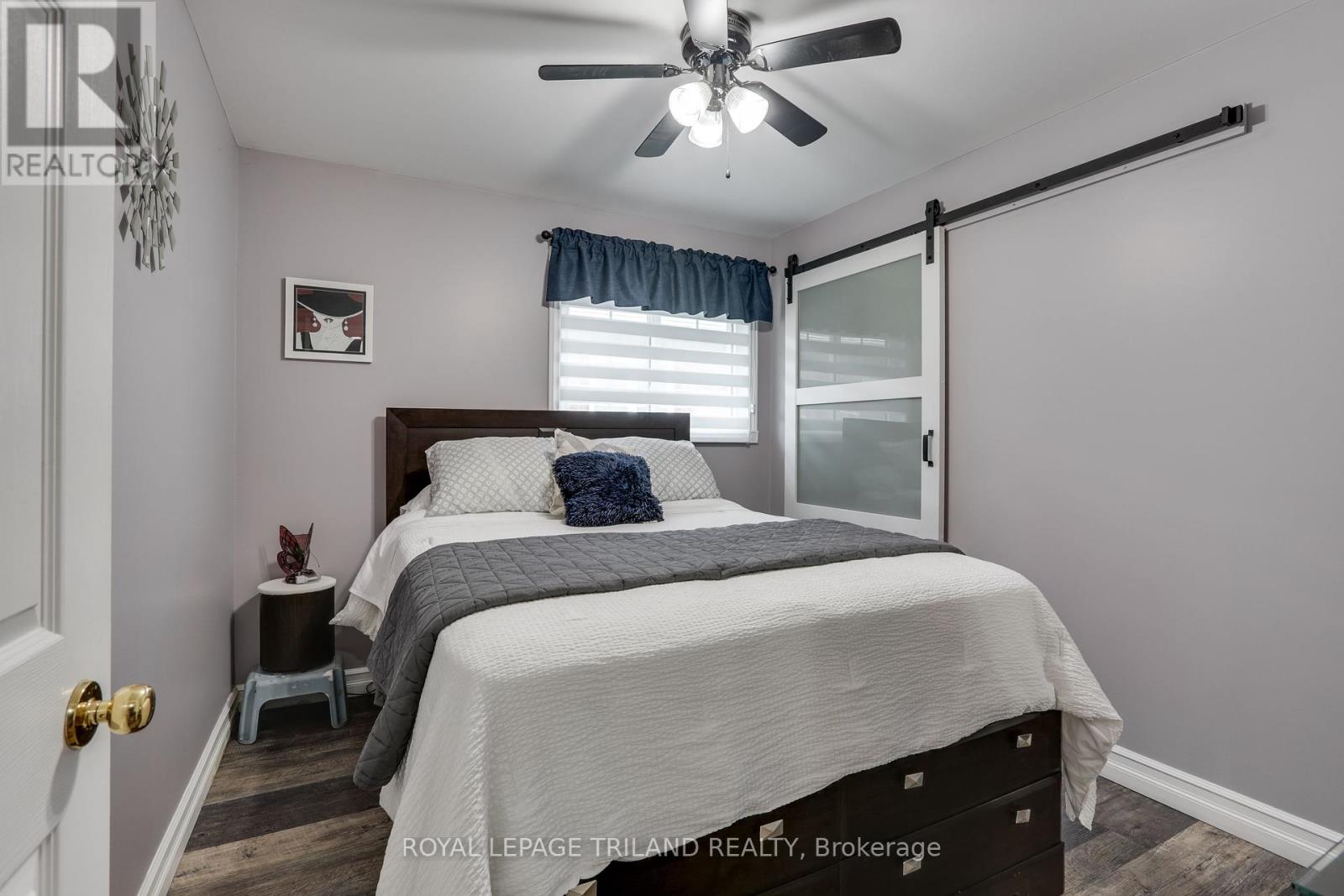 81 John Street, Warwick, Ontario  N0M 2S0 - Photo 15 - X12133842