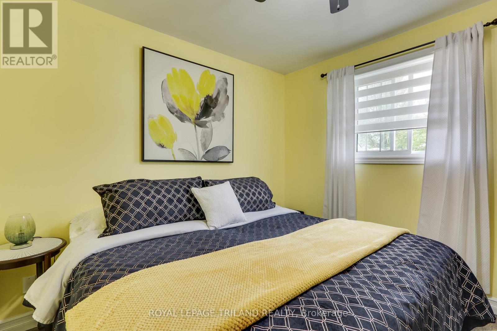 81 John Street, Warwick, Ontario  N0M 2S0 - Photo 13 - X12133842