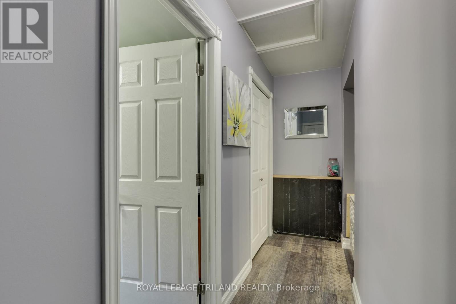 81 John Street, Warwick, Ontario  N0M 2S0 - Photo 20 - X12133842