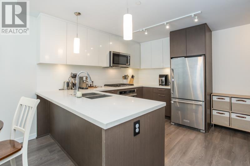 Th6 28 E Royal Avenue, New Westminster, British Columbia  V3L 0B7 - Photo 9 - R3010637