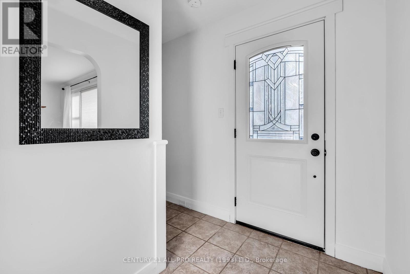 Property at 154 MUNROE STREET image 4