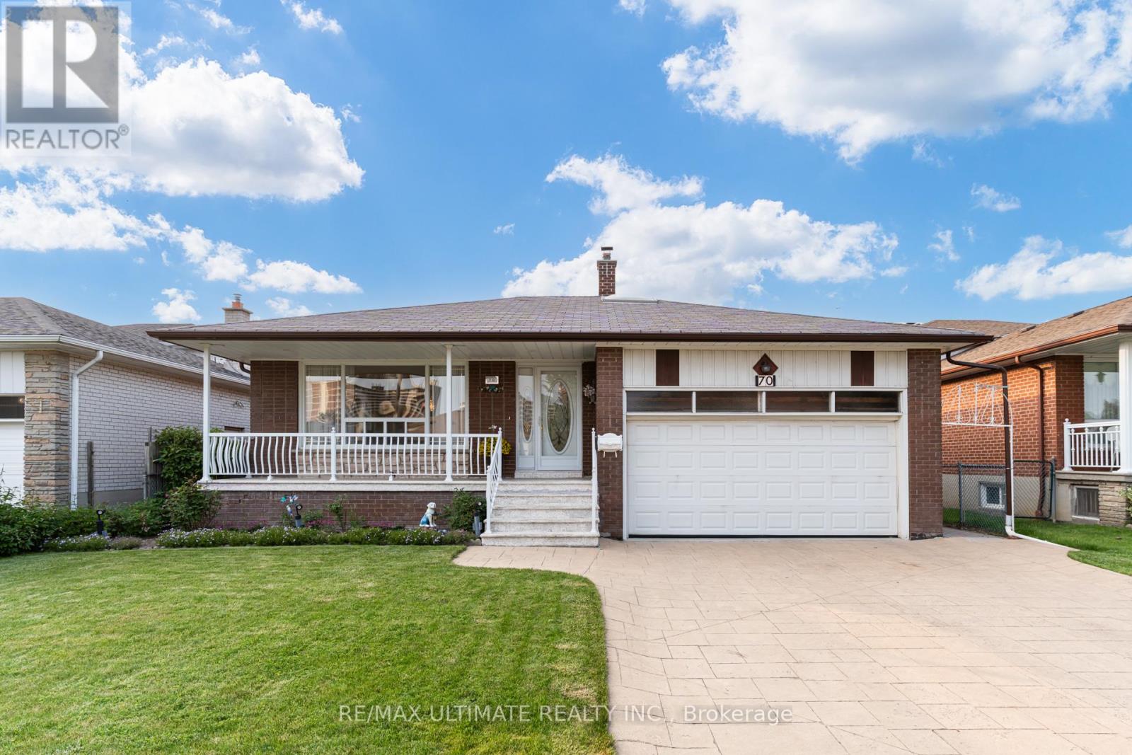 70 BICKERTON CRESCENT, Toronto, Ontario