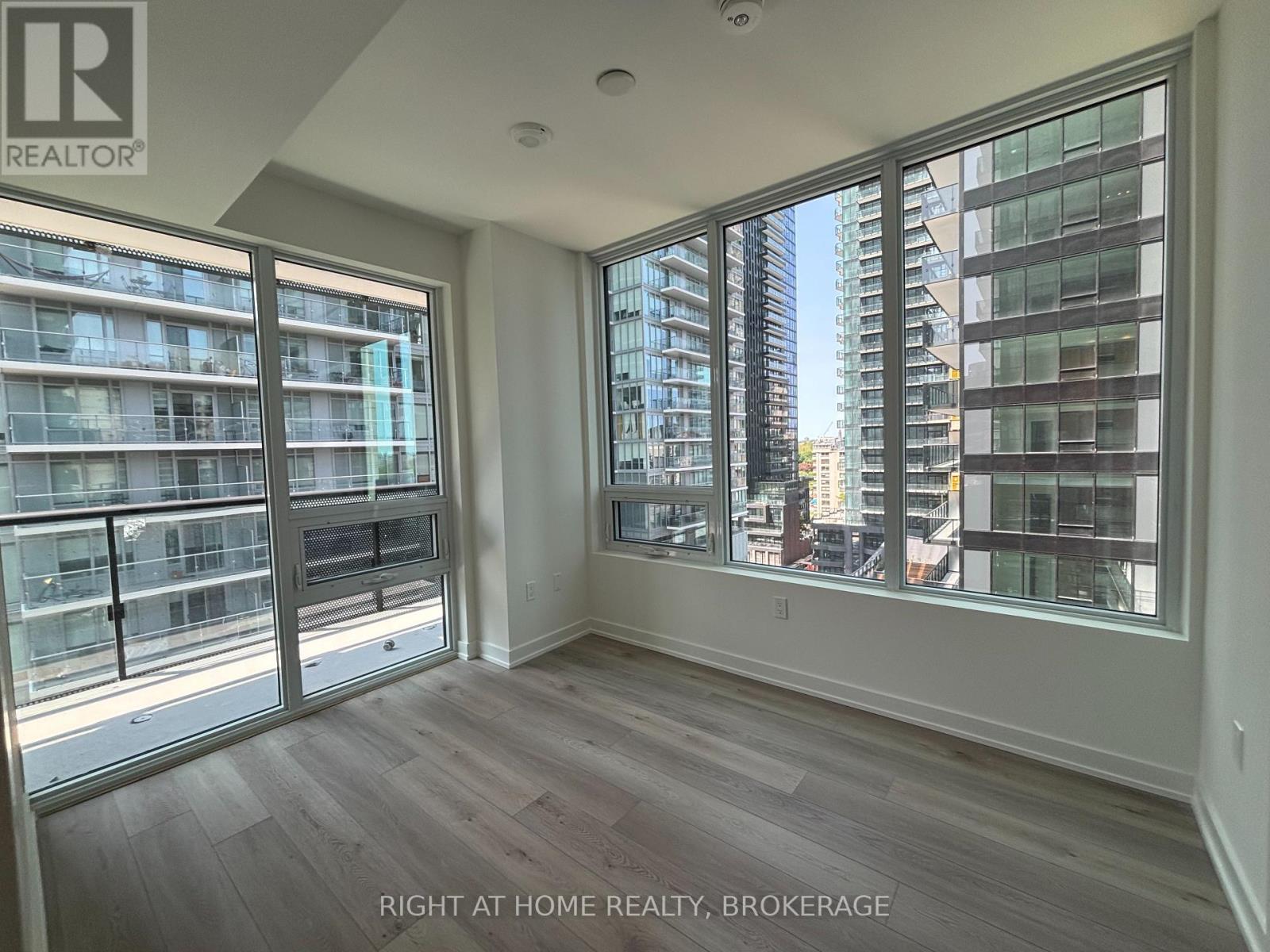 1005 - 127 Broadway Avenue, Toronto, Ontario  M4P 1V3 - Photo 7 - C12197281