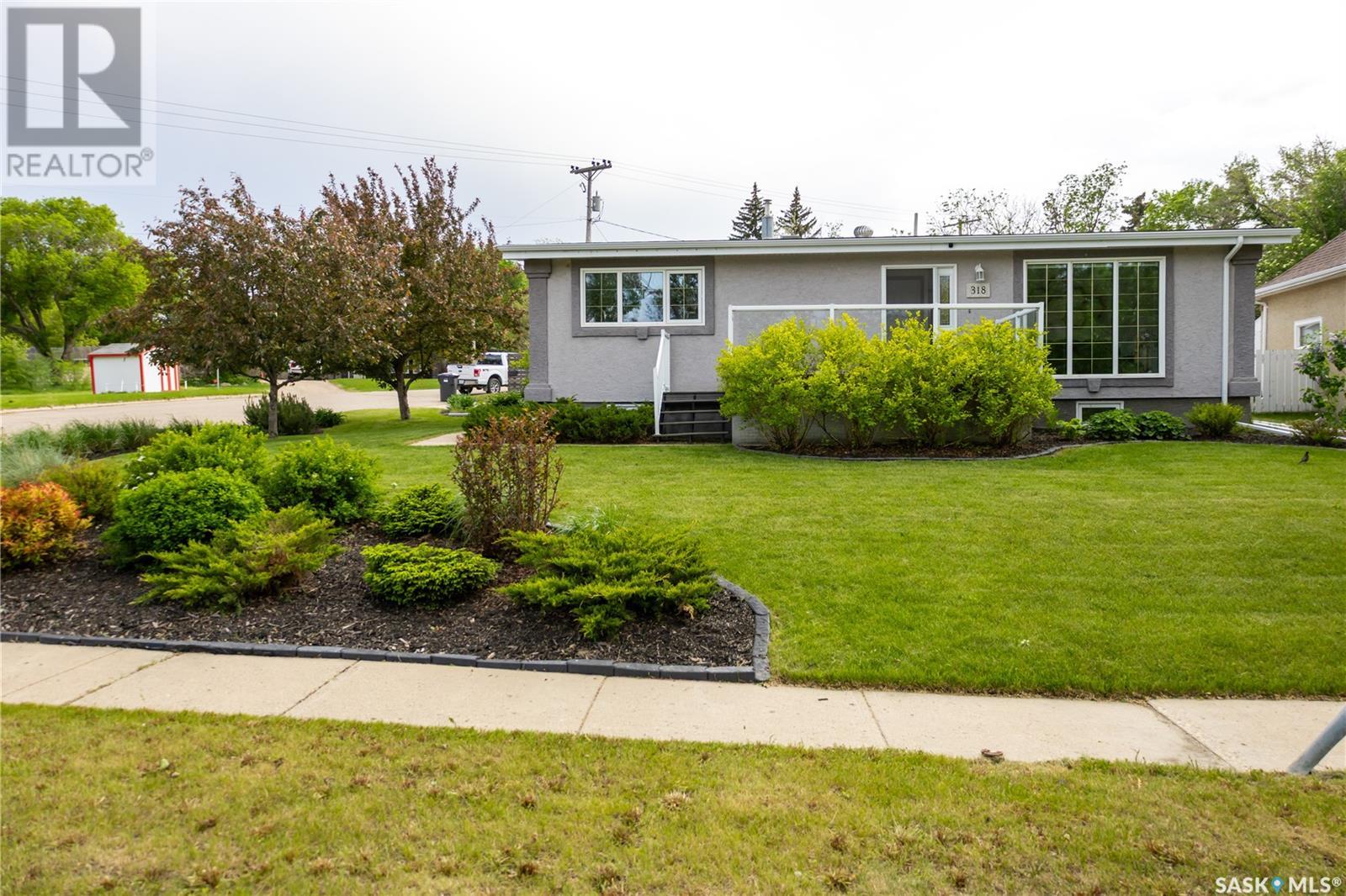 318 Confederation Drive, Weyburn, Saskatchewan  S4H 2G8 - Photo 30 - SK008289