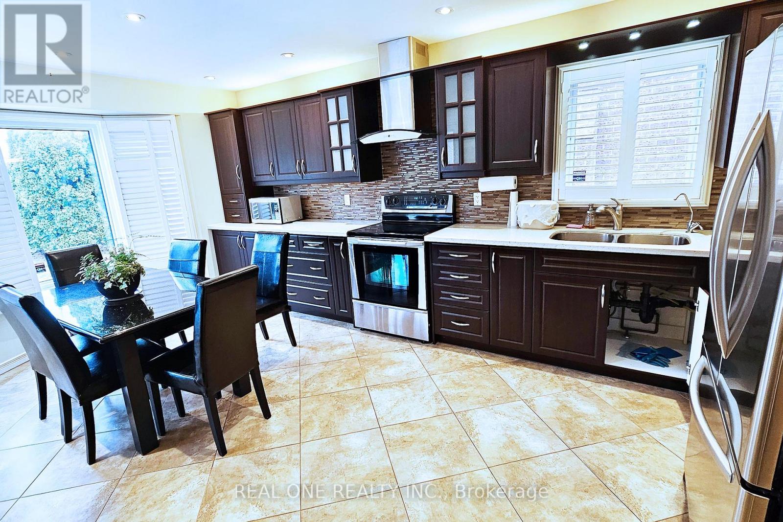 25 Bendamere Crescent, Markham (Raymerville), Ontario  L3P 6Y3 - Photo 12 - N12197259