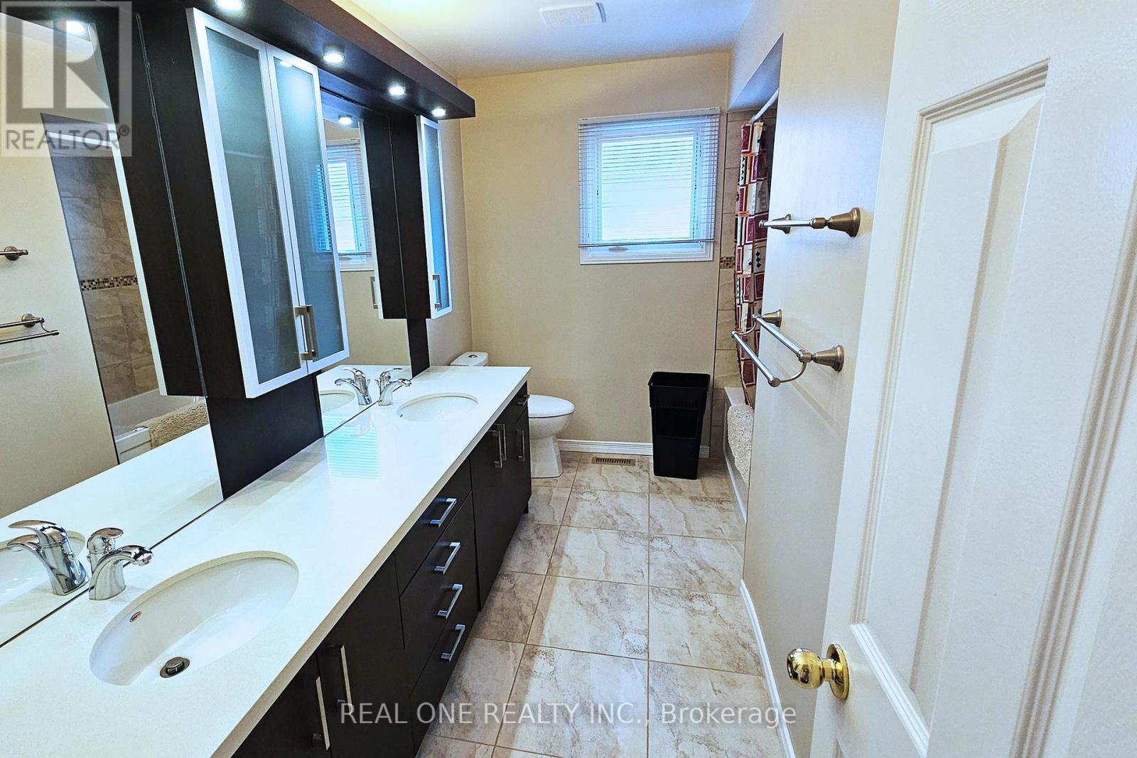 25 Bendamere Crescent, Markham (Raymerville), Ontario  L3P 6Y3 - Photo 27 - N12197259