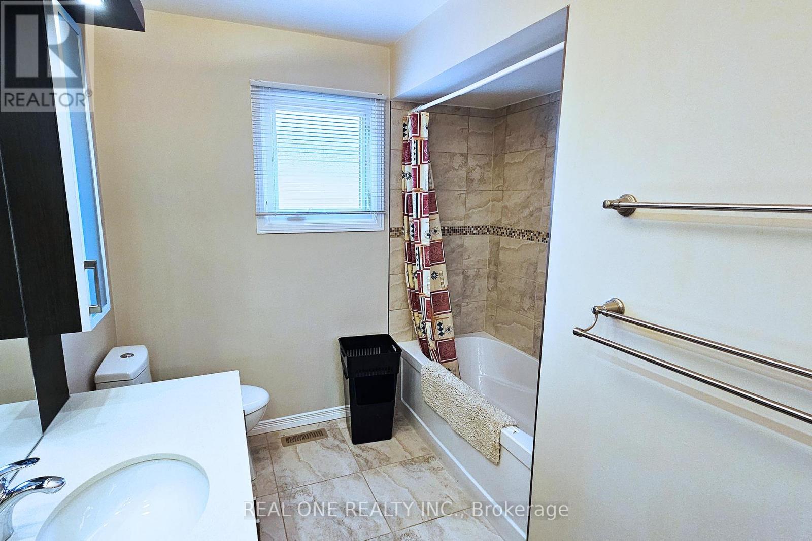 25 Bendamere Crescent, Markham (Raymerville), Ontario  L3P 6Y3 - Photo 28 - N12197259