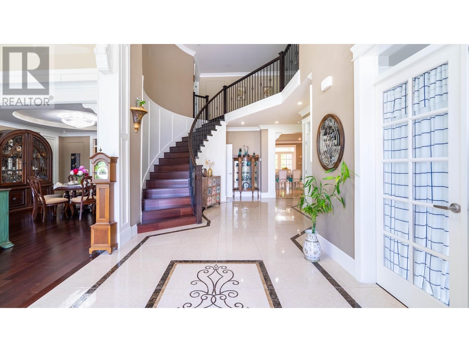 Property at 1565 KING ALBERT AVENUE image 4