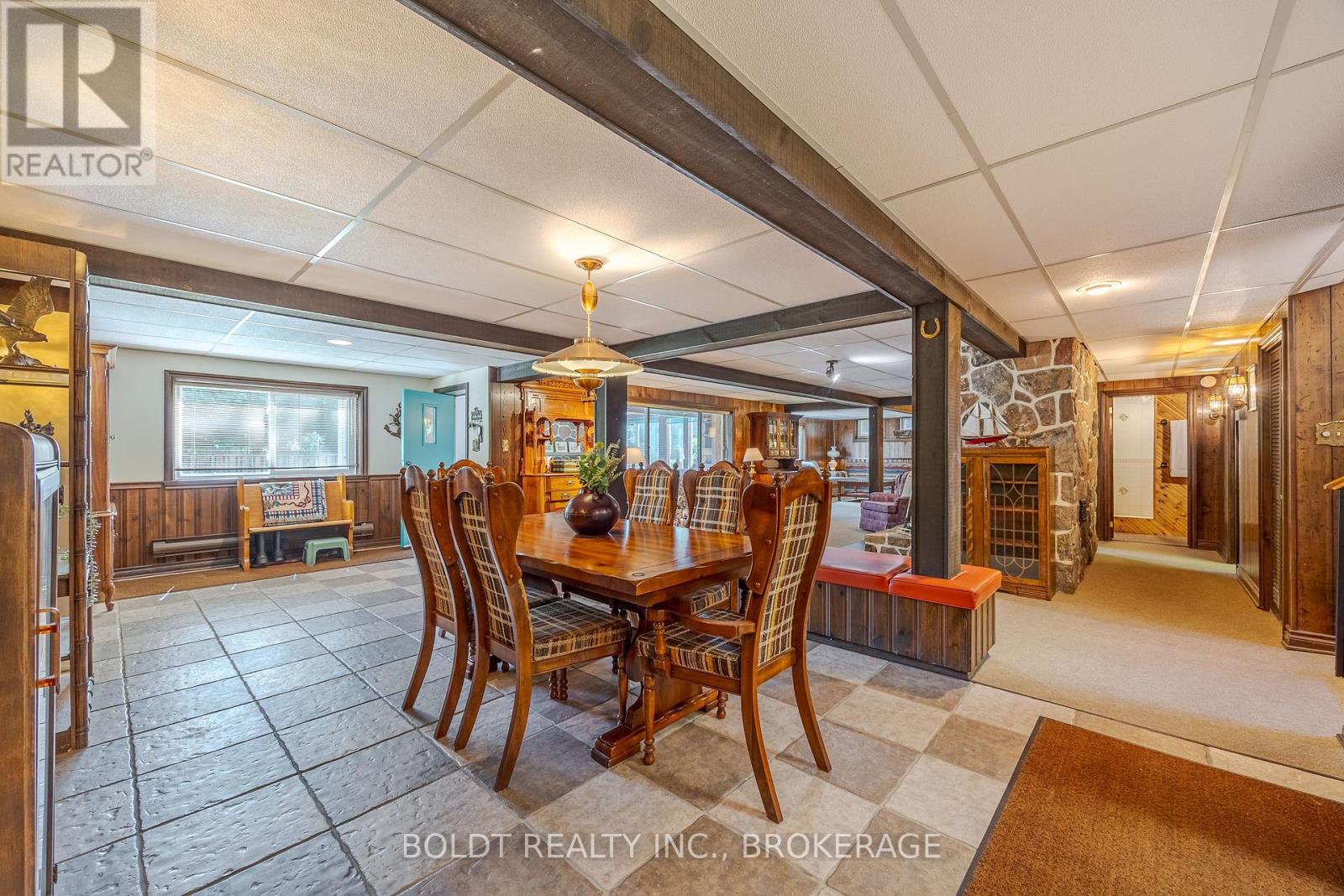 2010 Hansler Street, Pelham, Ontario  L0S 1M0 - Photo 25 - X12189447
