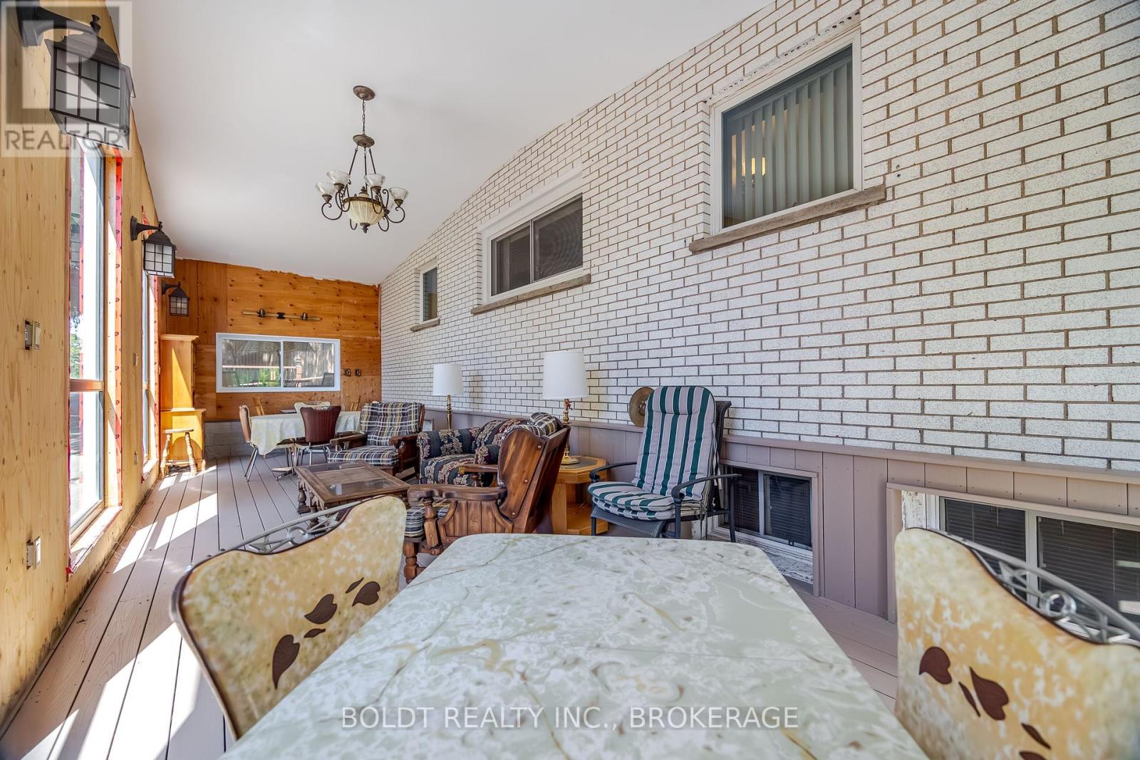 2010 Hansler Street, Pelham (North Pelham), Ontario  L0S 1M0 - Photo 43 - X12189447