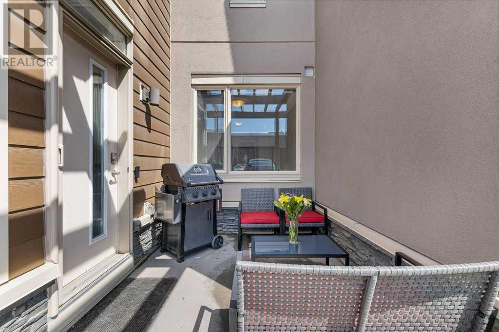 Property at 111, 10 Westpark Link SW image 4