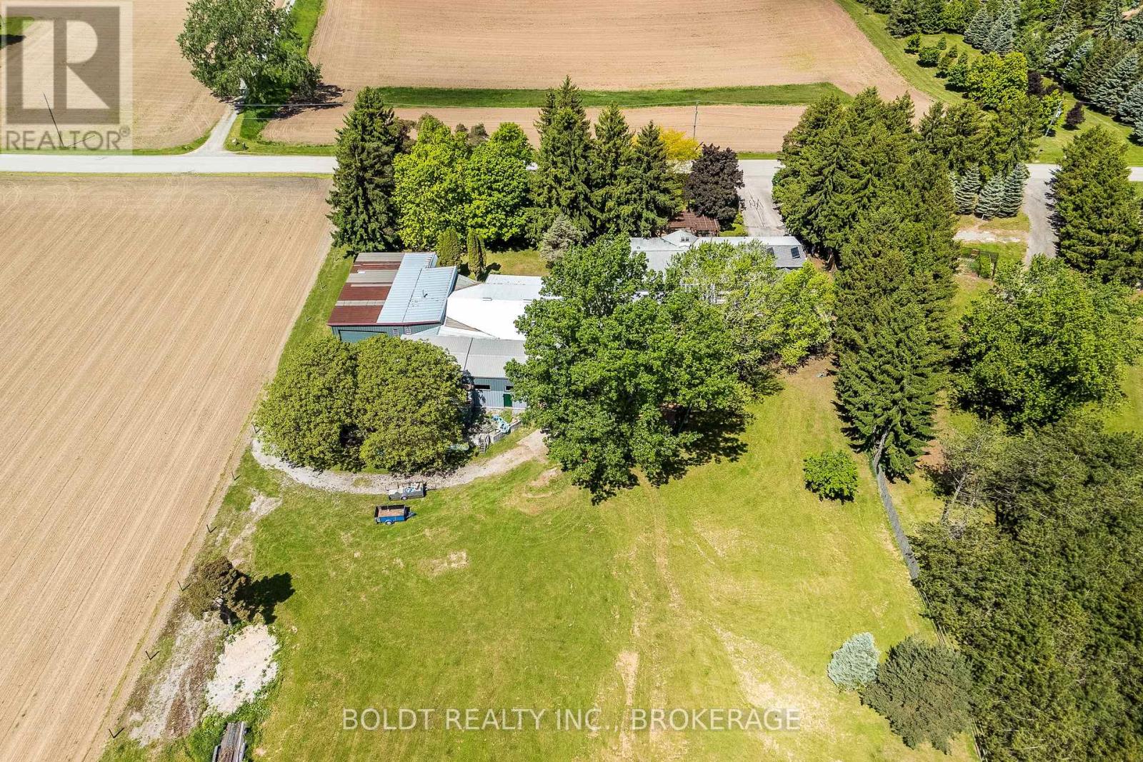 2010 Hansler Street, Pelham, Ontario  L0S 1M0 - Photo 50 - X12189447