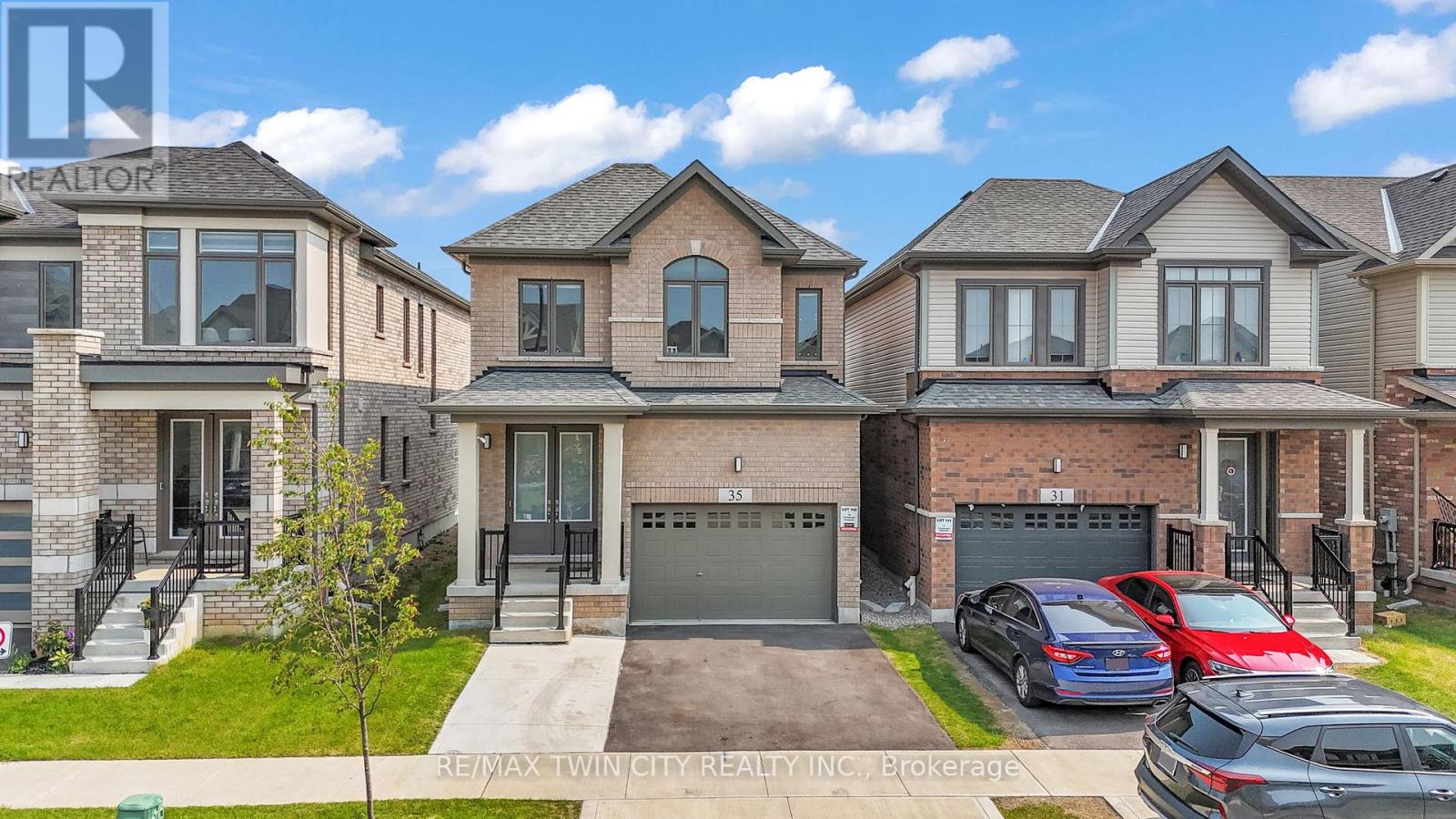 35 CROSSMORE CRESCENT, Cambridge, Ontario