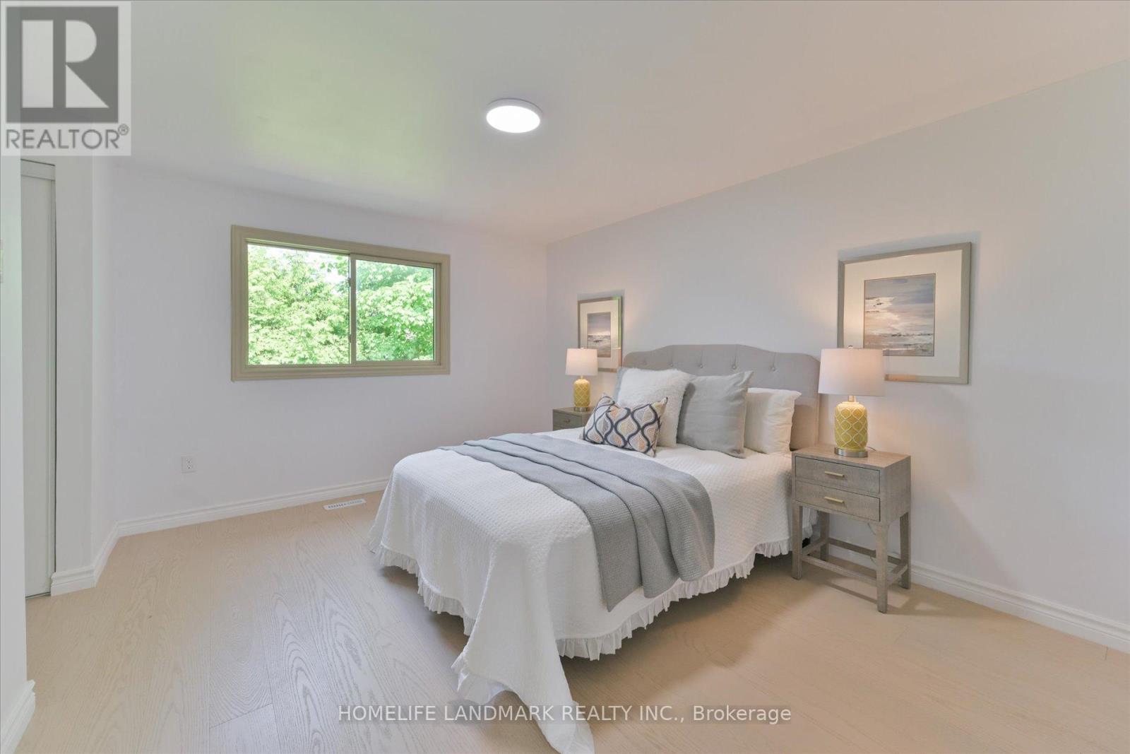 11 Hunter's Point Drive, Richmond Hill, Ontario  L4C 6M4 - Photo 20 - N12193035