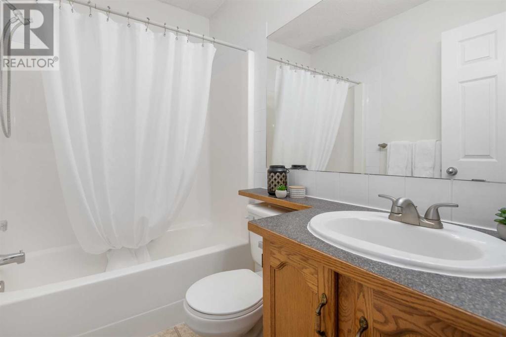 108 Hidden Creek Rise Nw, Calgary, Alberta  T3A 6L5 - Photo 30 - A2209122