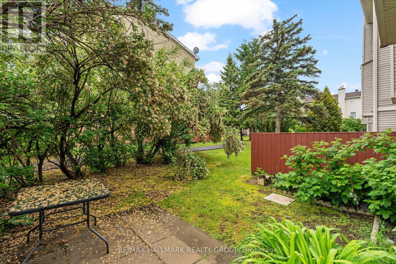1a Crestlea Crescent, Ottawa, Ontario  K2G 4N1 - Photo 32 - X12197313