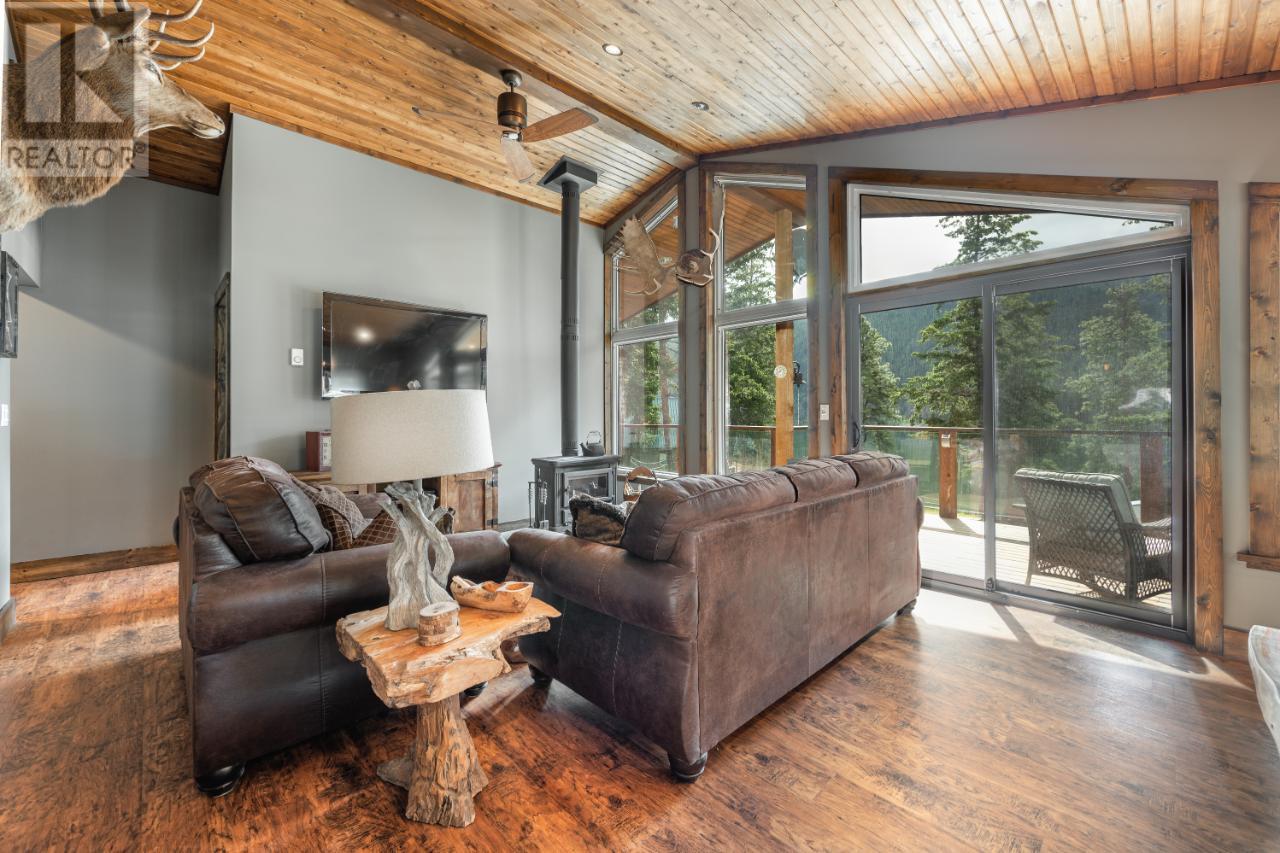 2474 Loon Lake Road, Loon Lake, British Columbia  V0K 1H1 - Photo 12 - 10350491