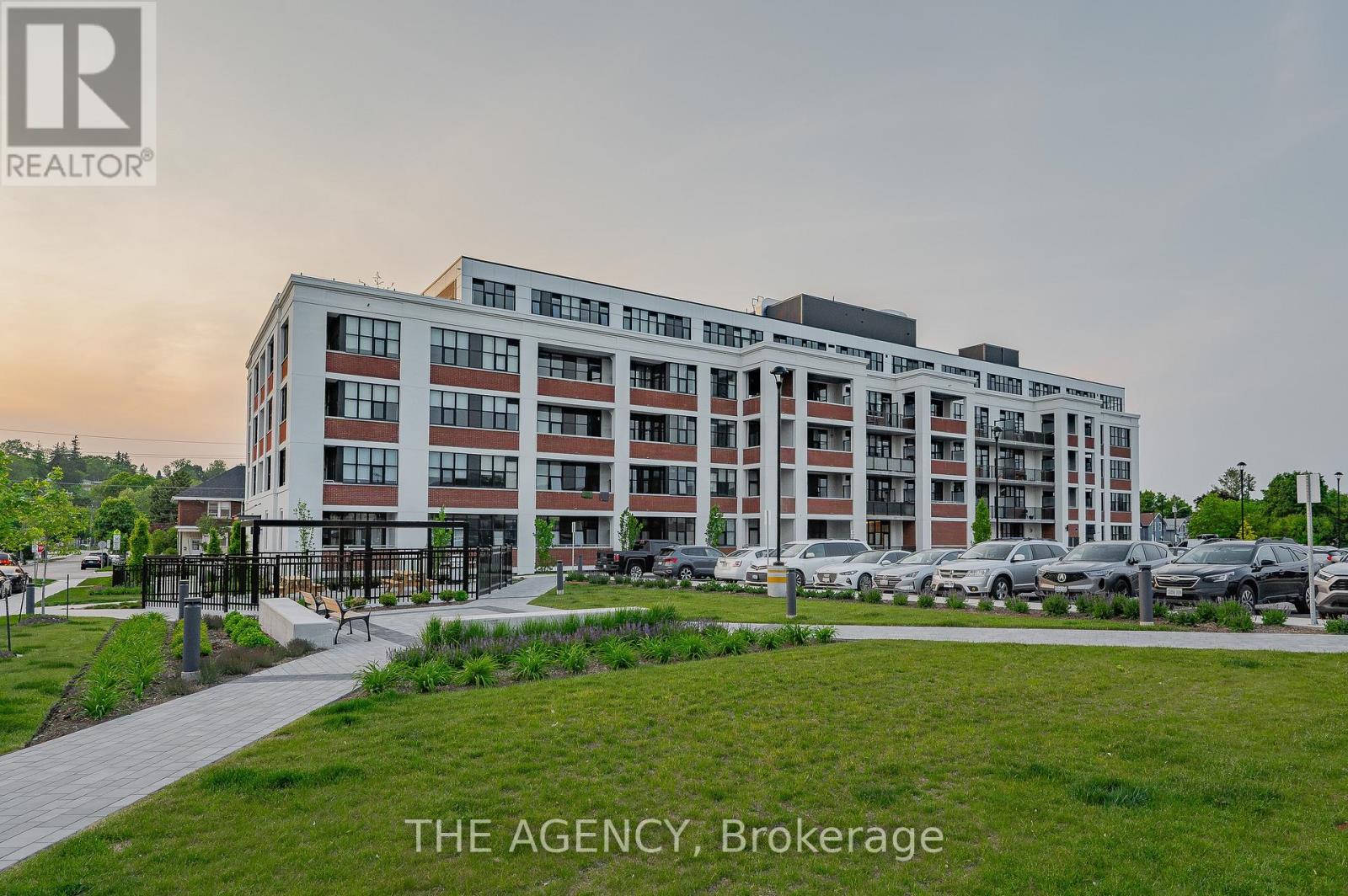 419 - 120 HURON STREET, Guelph, Ontario