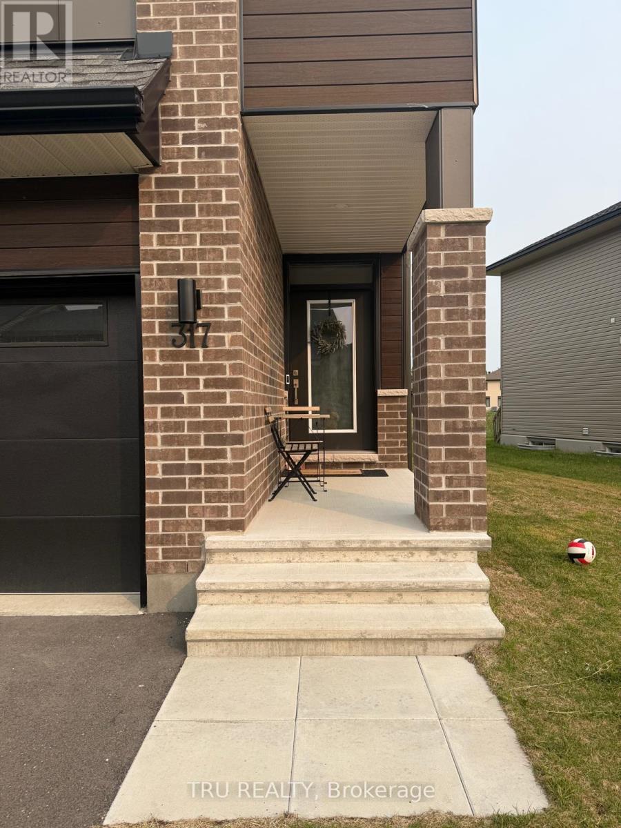 317 Whitham Crescent, North Grenville, Ontario  K0G 1J0 - Photo 3 - X12197325