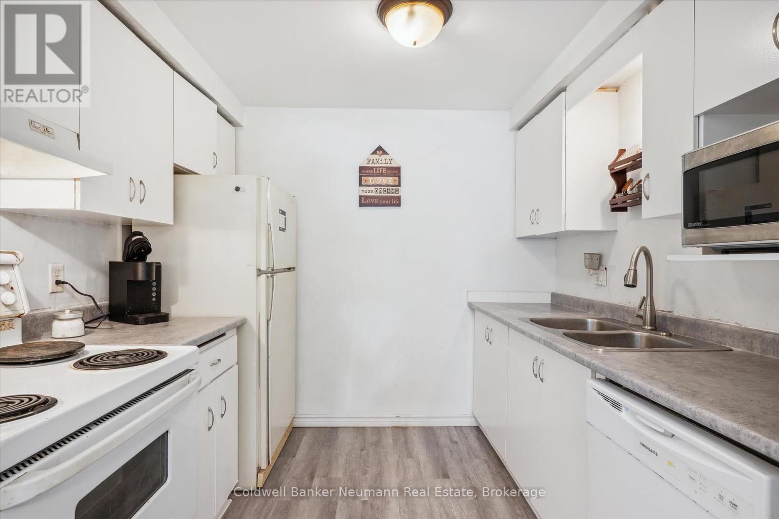 78 - 700 Paisley Road, Guelph (Willow West/sugarbush/west Acres), Ontario  N1K 1A3 - Photo 13 - X12197344