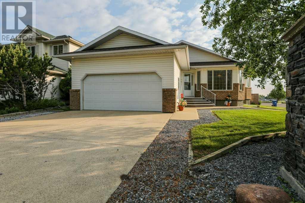 2 Stoney Crescent W, Lethbridge, Alberta  T1K 6V5 - Photo 1 - A2225246