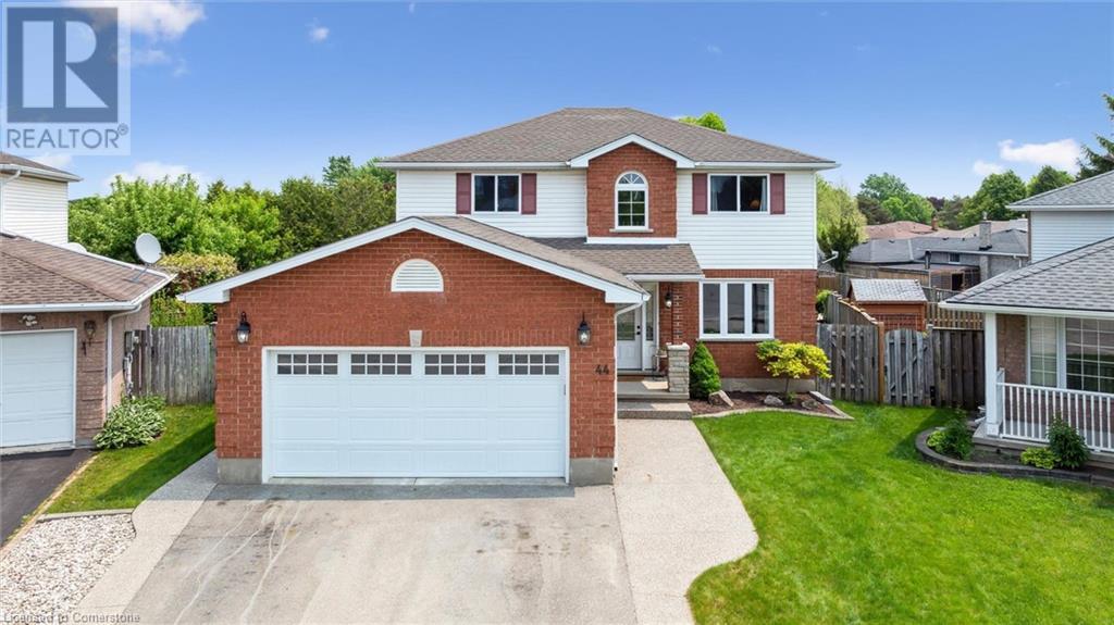 44 Dunedin Court, Kitchener, Ontario  N2E 3M9 - Photo 1 - 40737779