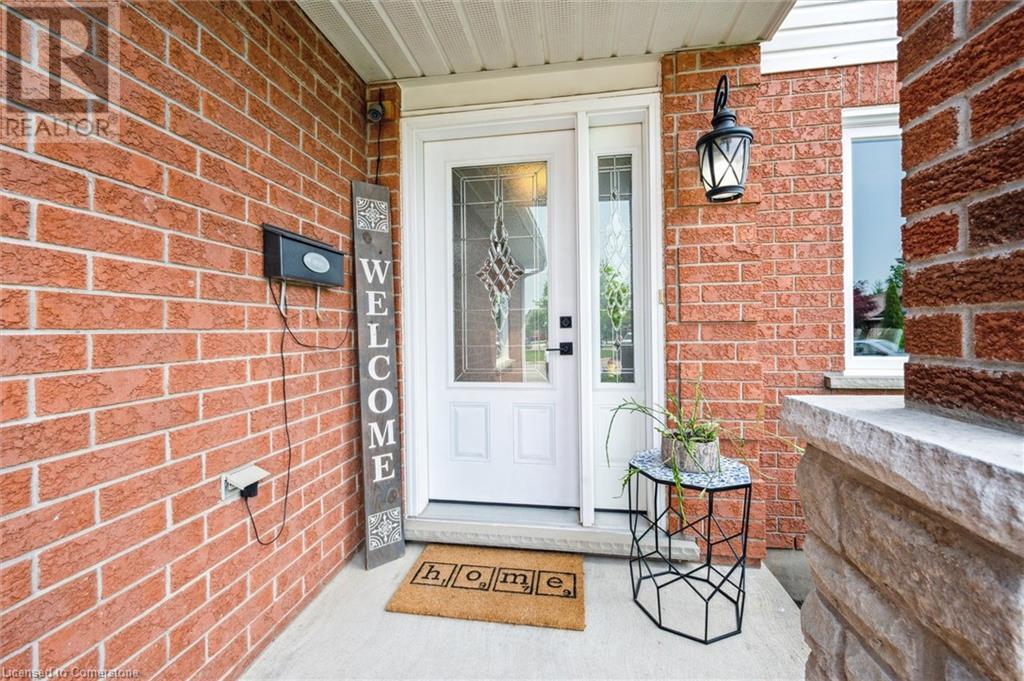 44 Dunedin Court, Kitchener, Ontario  N2E 3M9 - Photo 5 - 40737779