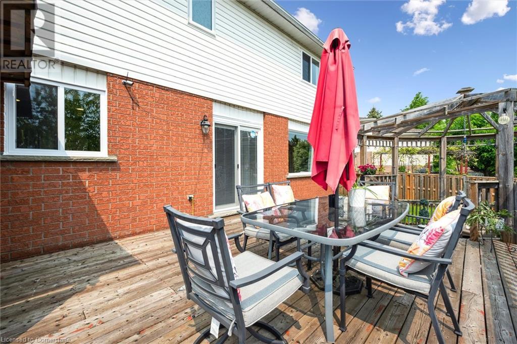 44 Dunedin Court, Kitchener, Ontario  N2E 3M9 - Photo 39 - 40737779