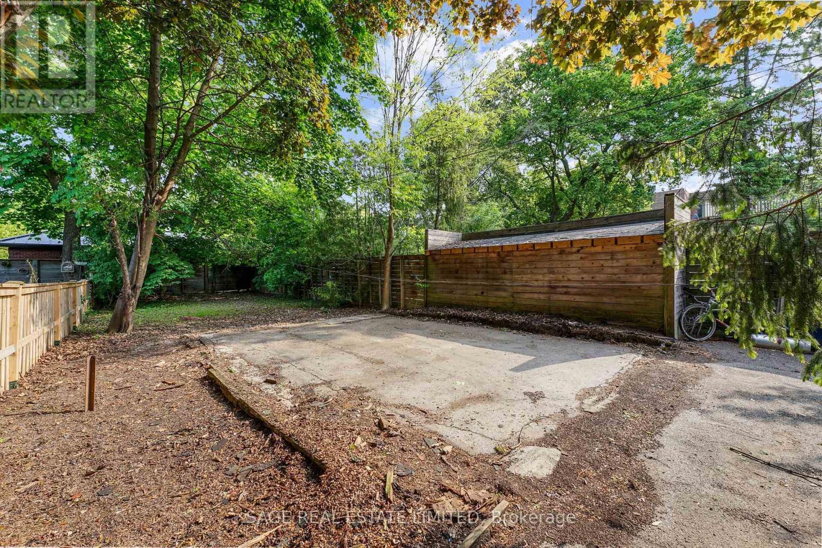 42 Sherwood Avenue, Toronto, Ontario  M4P 2A7 - Photo 10 - C12197350
