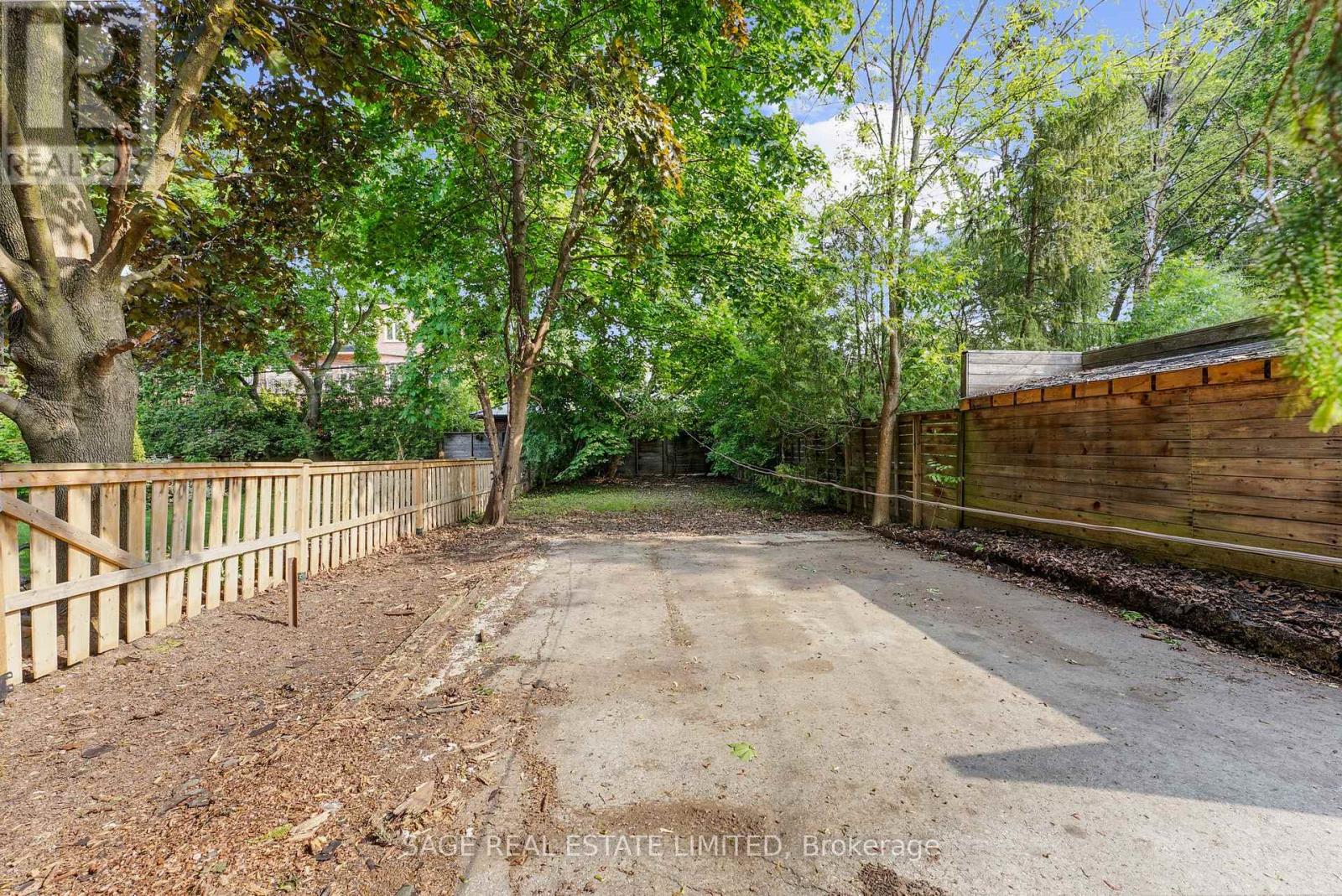 42 Sherwood Avenue, Toronto, Ontario  M4P 2A7 - Photo 14 - C12197350