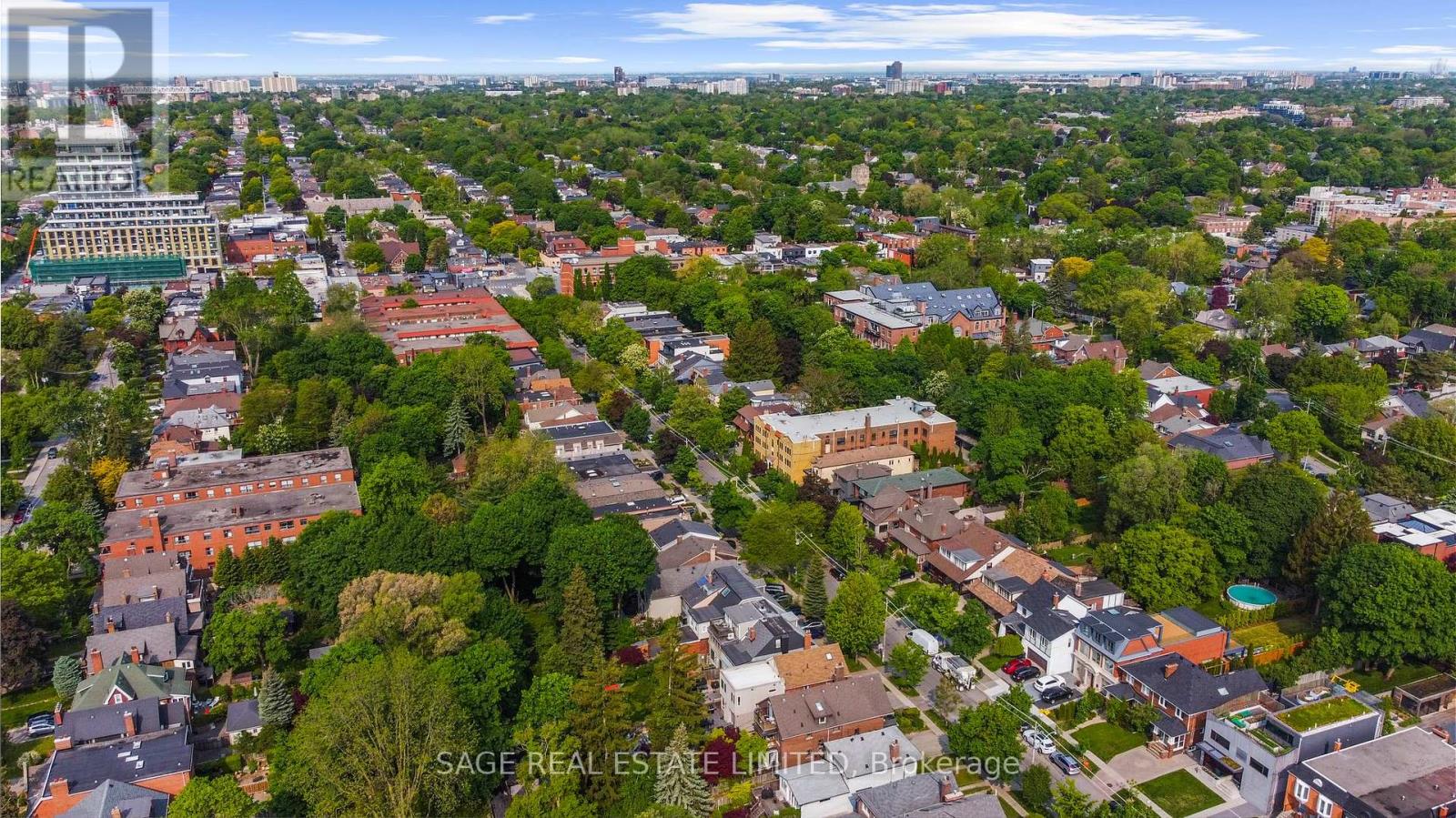 42 Sherwood Avenue, Toronto, Ontario  M4P 2A7 - Photo 16 - C12197350