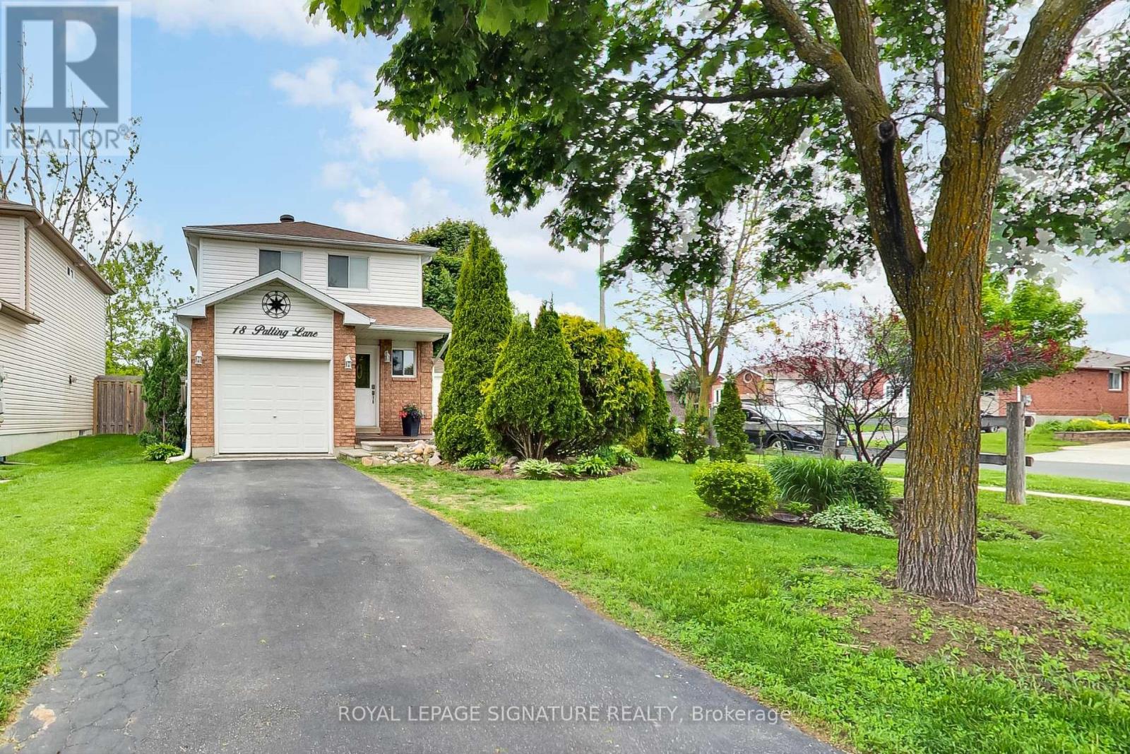 18 Palling Lane, Barrie, Ontario  L4M 6H4 - Photo 1 - S12197329