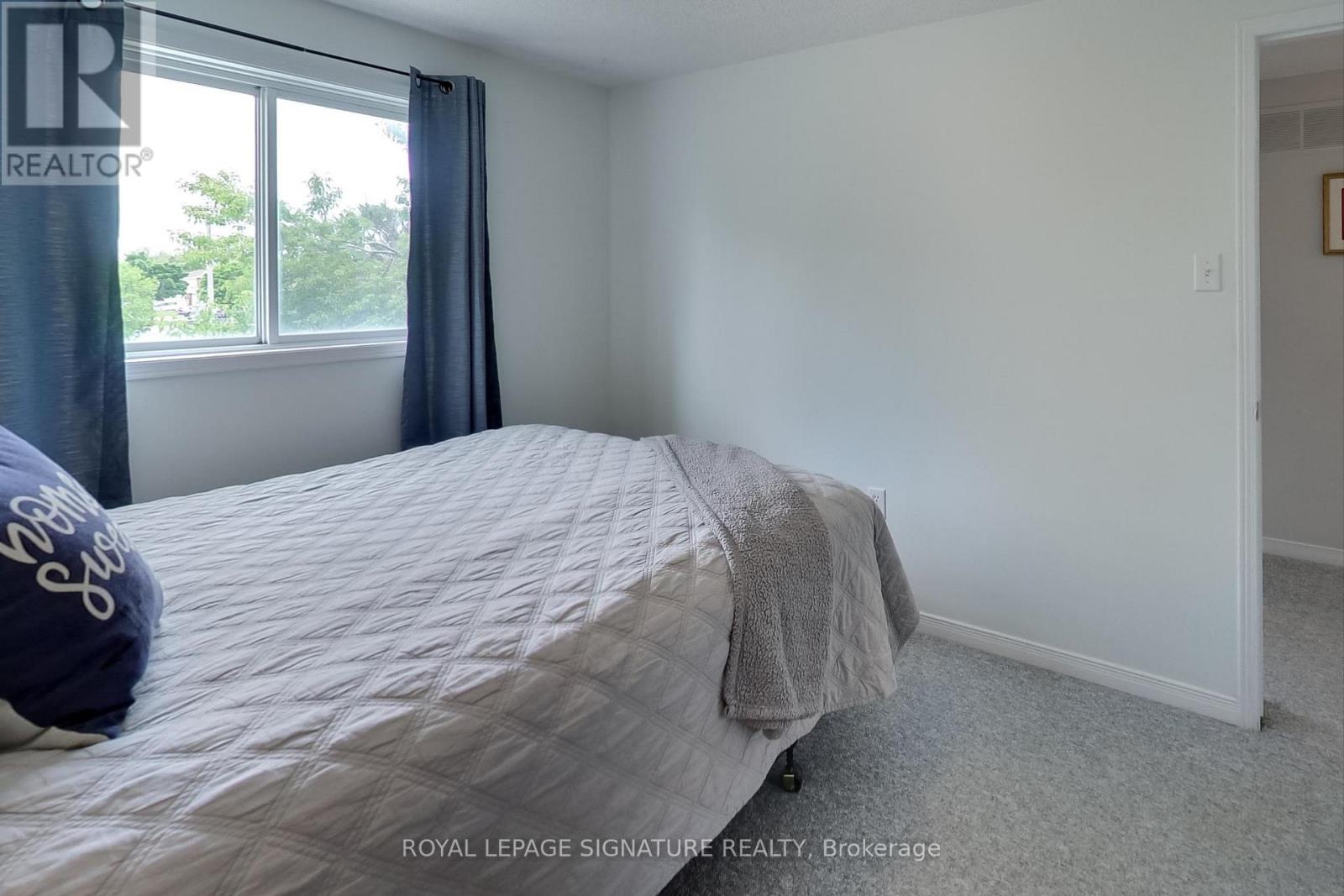 18 Palling Lane, Barrie, Ontario  L4M 6H4 - Photo 28 - S12197329