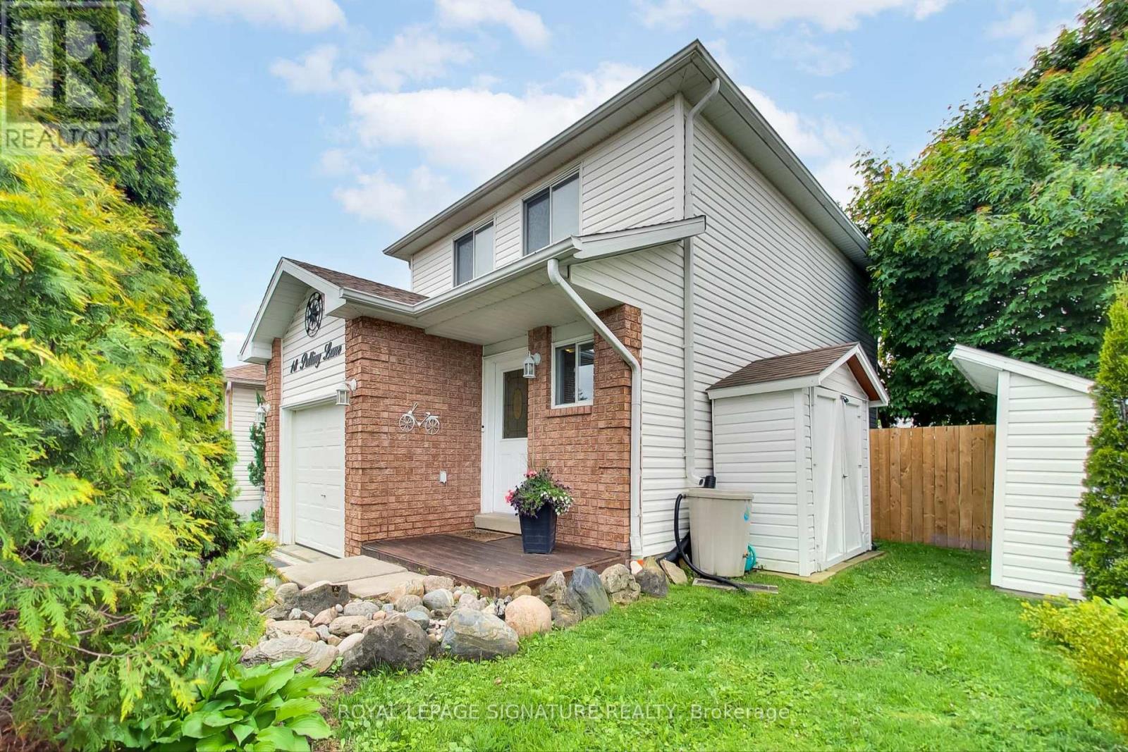 18 Palling Lane, Barrie, Ontario  L4M 6H4 - Photo 4 - S12197329