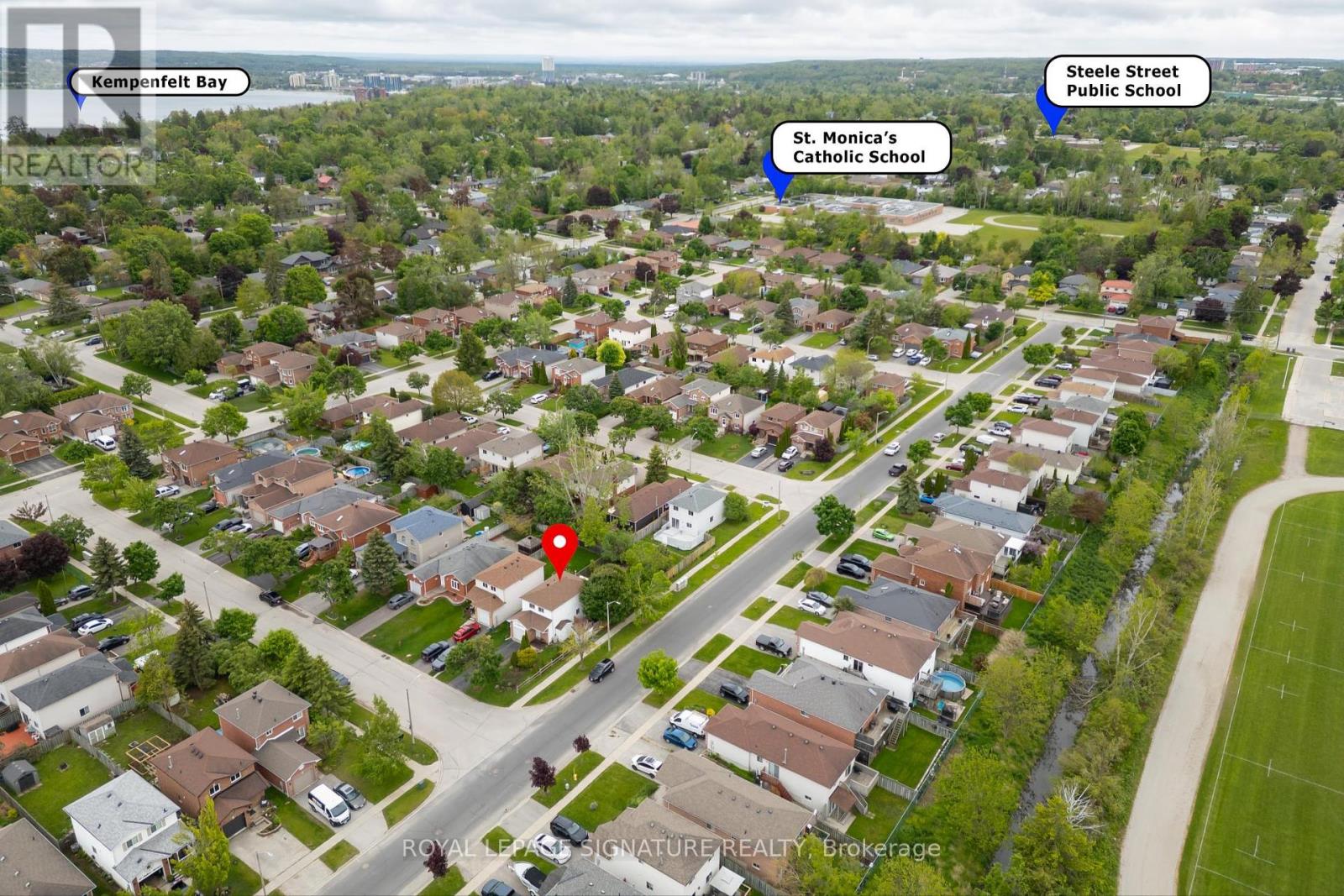 18 Palling Lane, Barrie, Ontario  L4M 6H4 - Photo 44 - S12197329