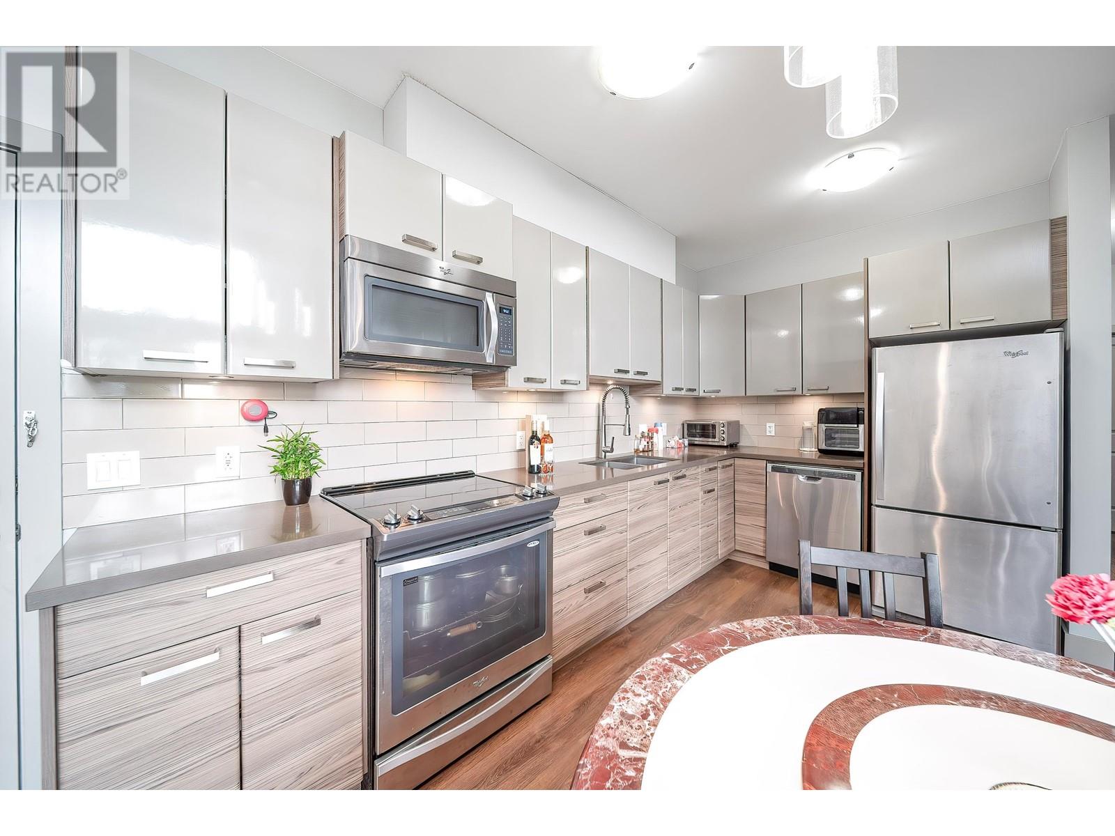 401 6875 Dunblane Avenue, Burnaby, British Columbia  V5J 0G6 - Photo 7 - R3010198