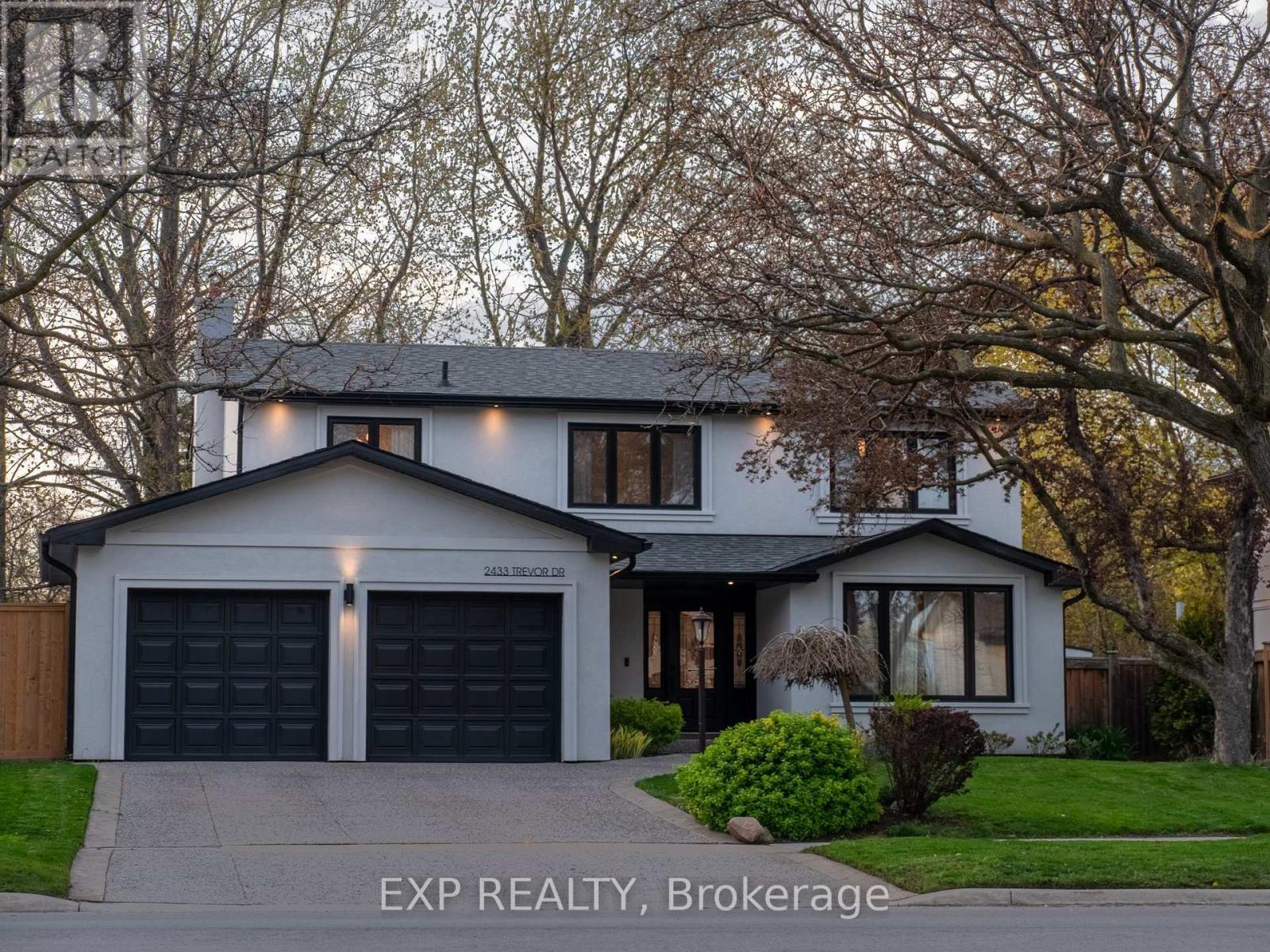 2433 Trevor Drive, Oakville, Ontario  L6L 5C4 - Photo 1 - W12197321