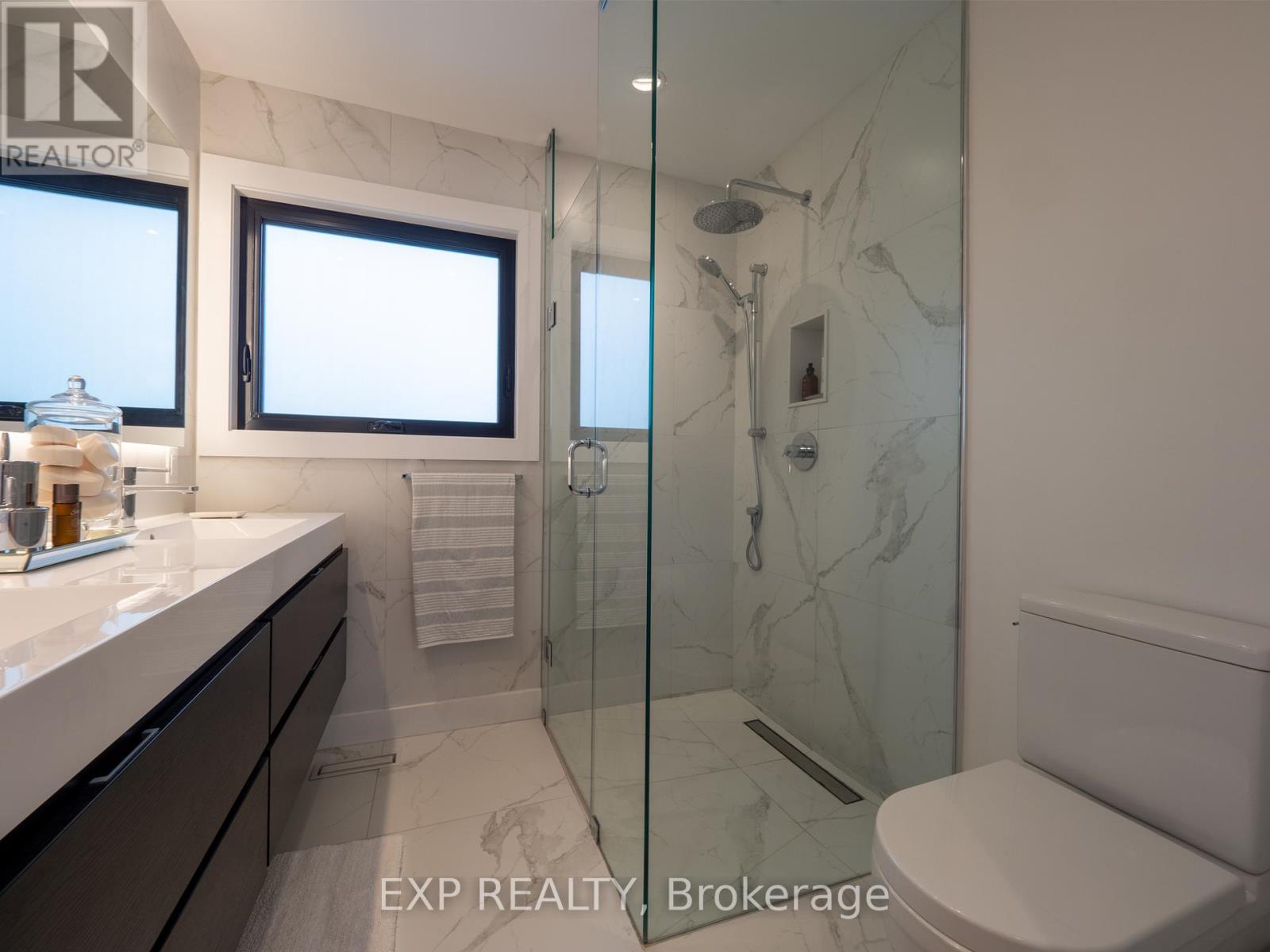 2433 Trevor Drive, Oakville, Ontario  L6L 5C4 - Photo 18 - W12197321